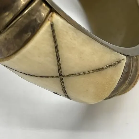 Stone Brass Women’s Cuff Bracelet Ivory Tone Slip On Boho Peasant Nature - Picture 9 of 13